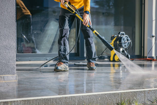 Garage Pressure Washing in Toluca, IL